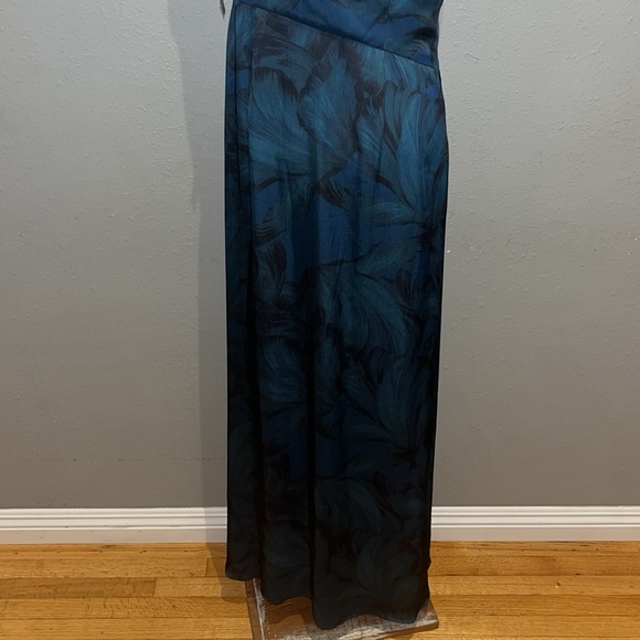Sachin + Babi CHELSEA GOWN - TONAL PETAL New w partial tag - Picture 9 of 17
